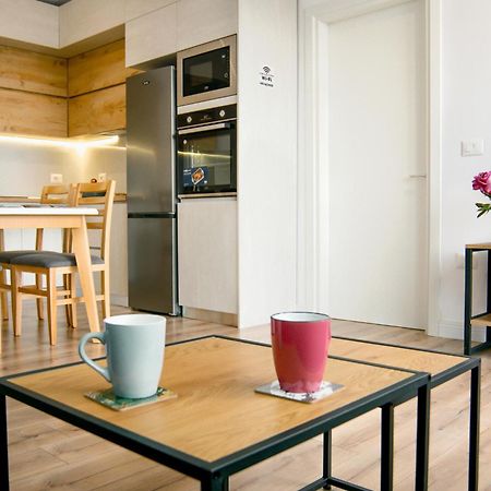 Urban Serenity City Skyline View Apartment 1 地拉那 外观 照片